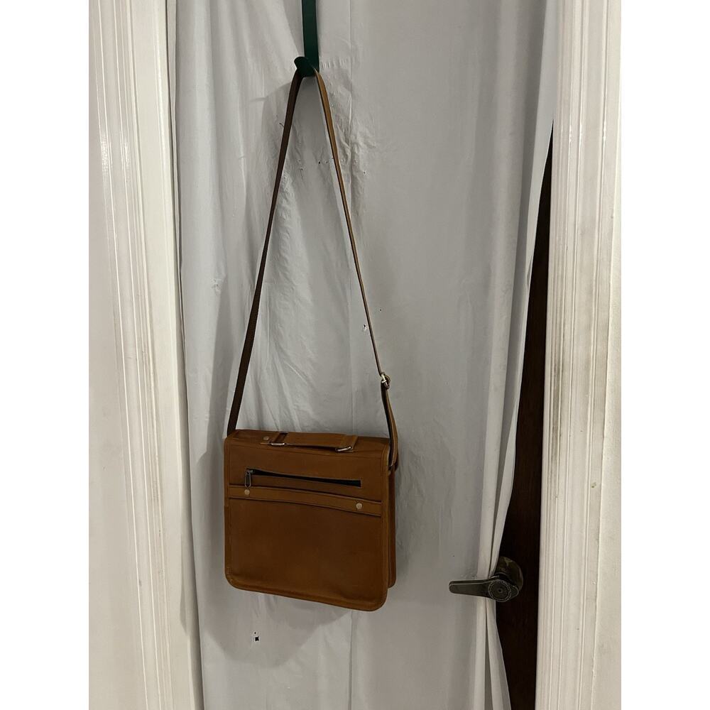 Brown Leather Messenger Bag Vintage 11x10x3 Some Wear And Buckle Is Loose As Is - Picture 11 of 16